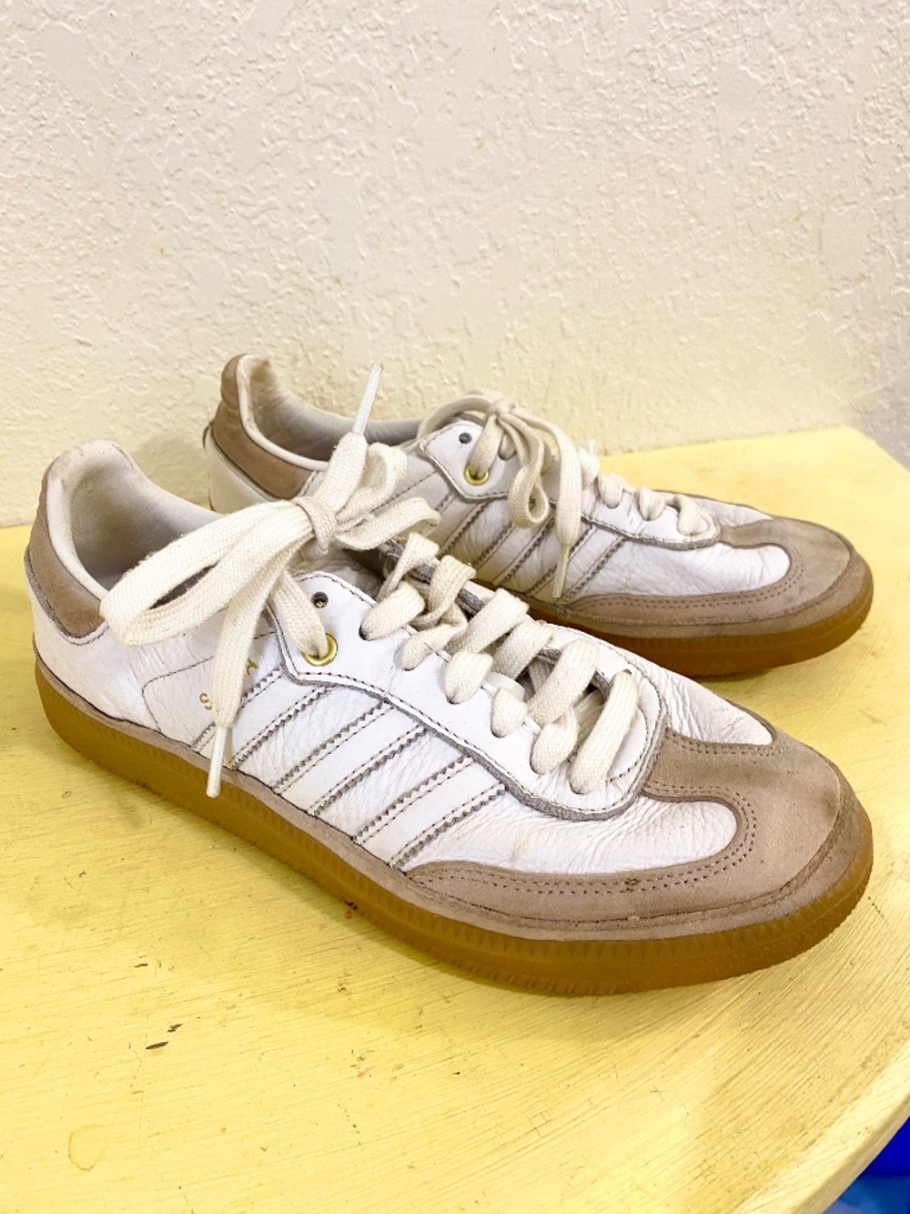 Adidas Samba Size 8 Women’s ” White Sneakers